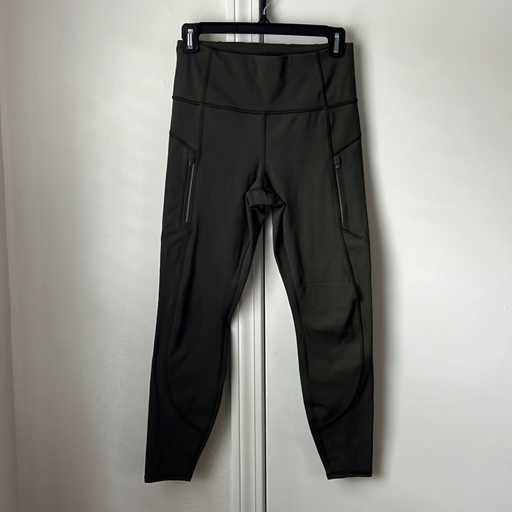 Olive green size small Athleta Rainier tight legging